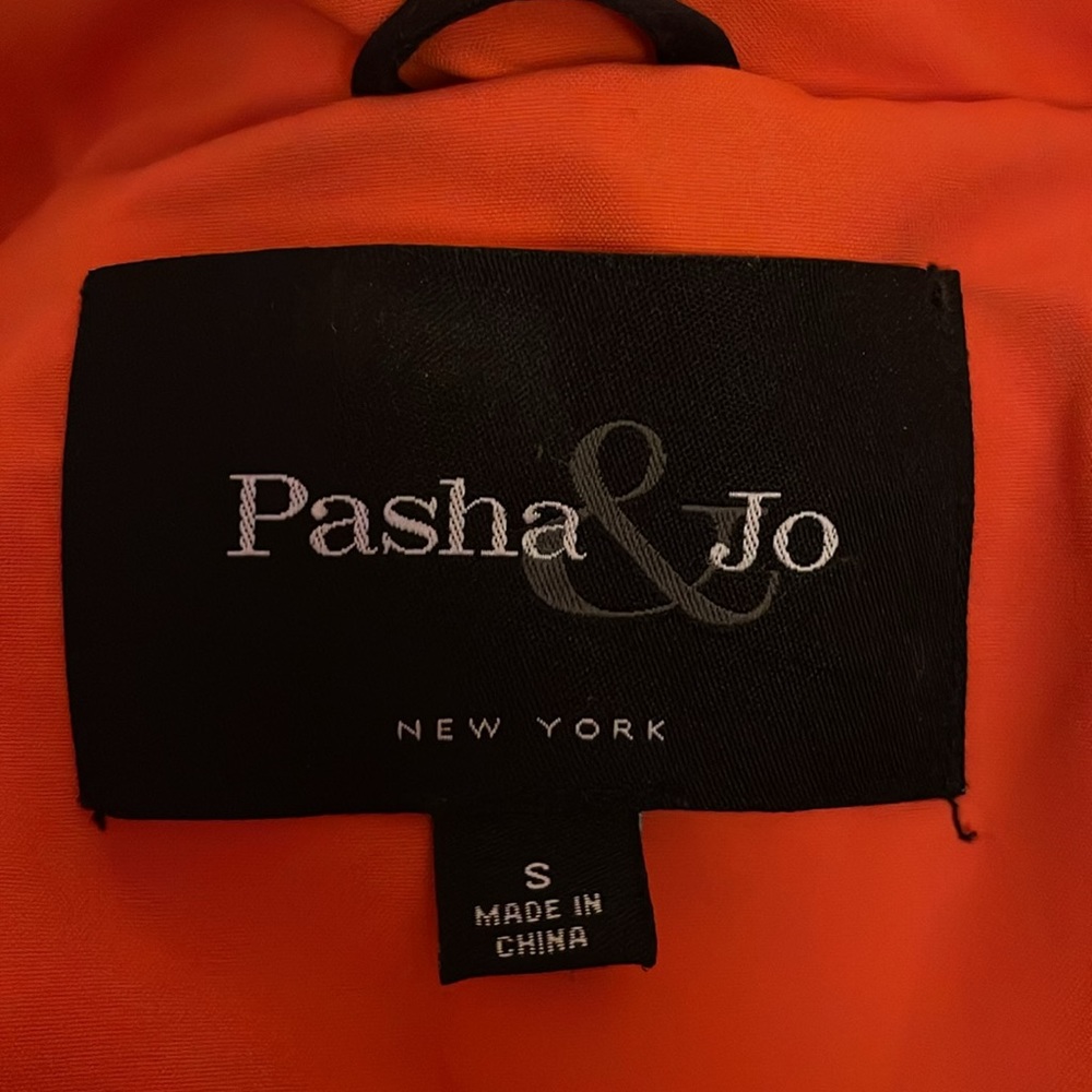 Pasha & Jo New York size small is a super warm goose down jacket. Never worn. - Picture 2 of 8